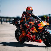 Maverick Viñales wird bei den Rennen 19 und 20 der MotoGP-Saison 2025 durch Pol Espargaro in den Farben von Red Bull KTM Tech3 ersetzt.